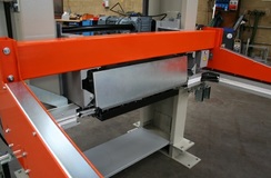 Automatic horizontal strapping machine